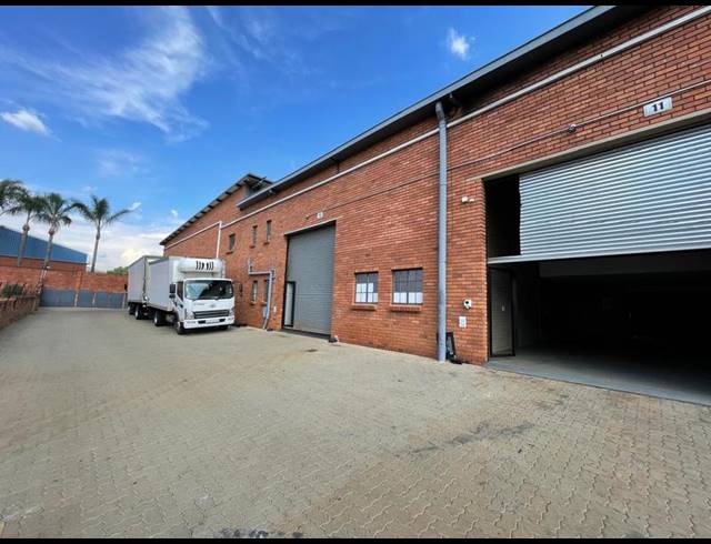 INDUSTRIAL PROPERTY TO RENT IN HENNOPSPARK